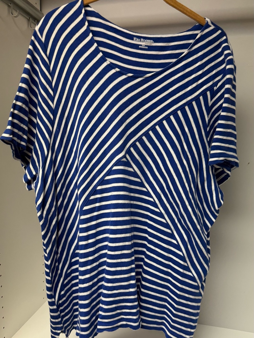 Liz Claiborne Blue and White Striped Short Sleeve Top